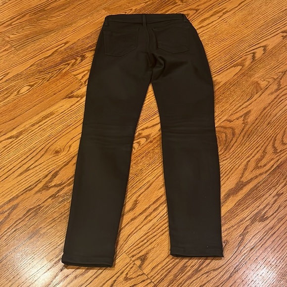 J Brand Woman’s Black Jeans Size 26 - Picture 5 of 8